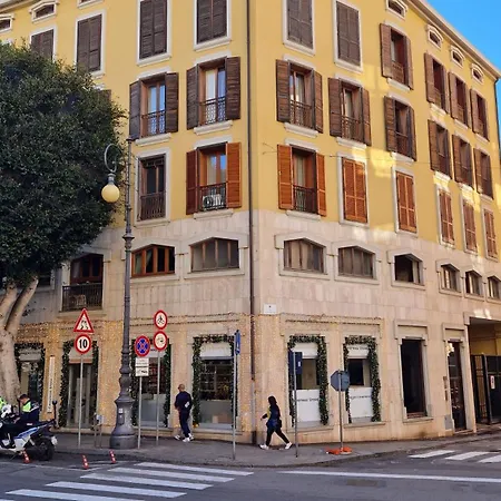 Lilyum Apartamento *